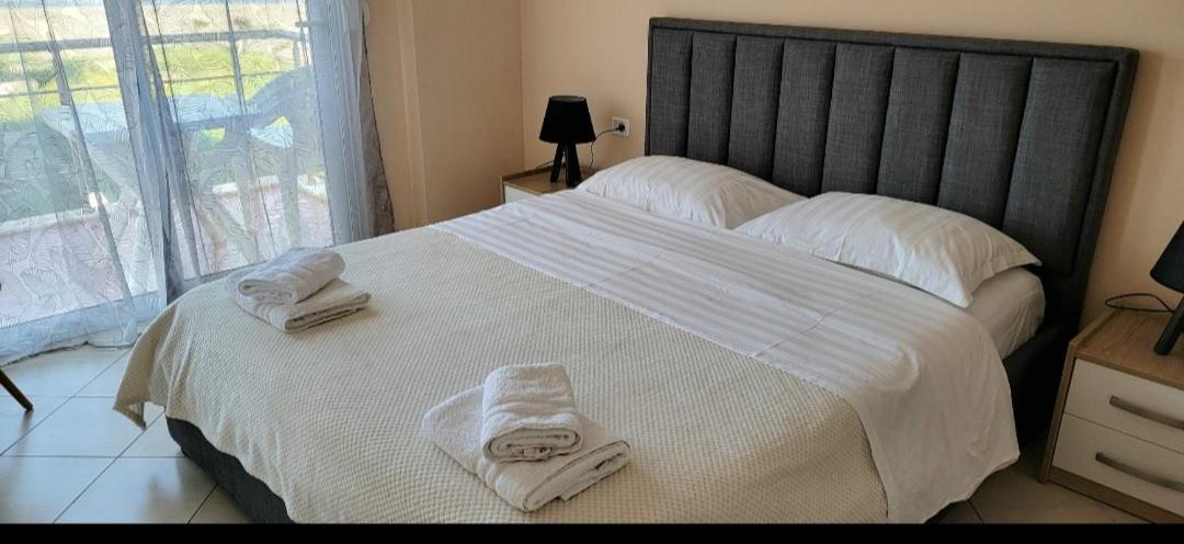 Antea Apartment 3 Влёра Экстерьер фото